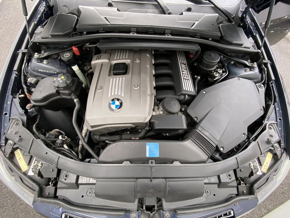 BMW Řada 3 2.5i  325i