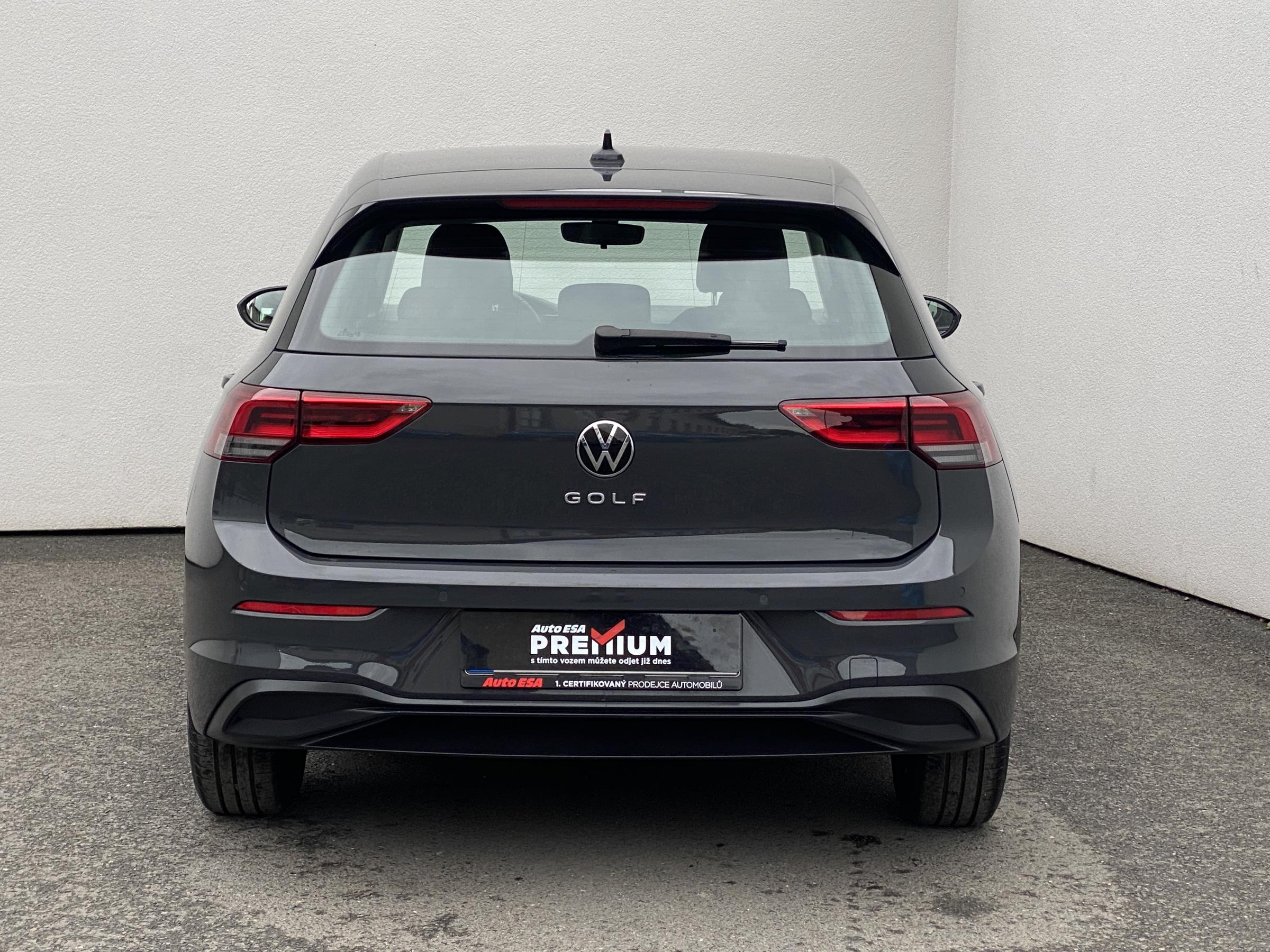 Volkswagen Golf, 2021 - pohled č. 5