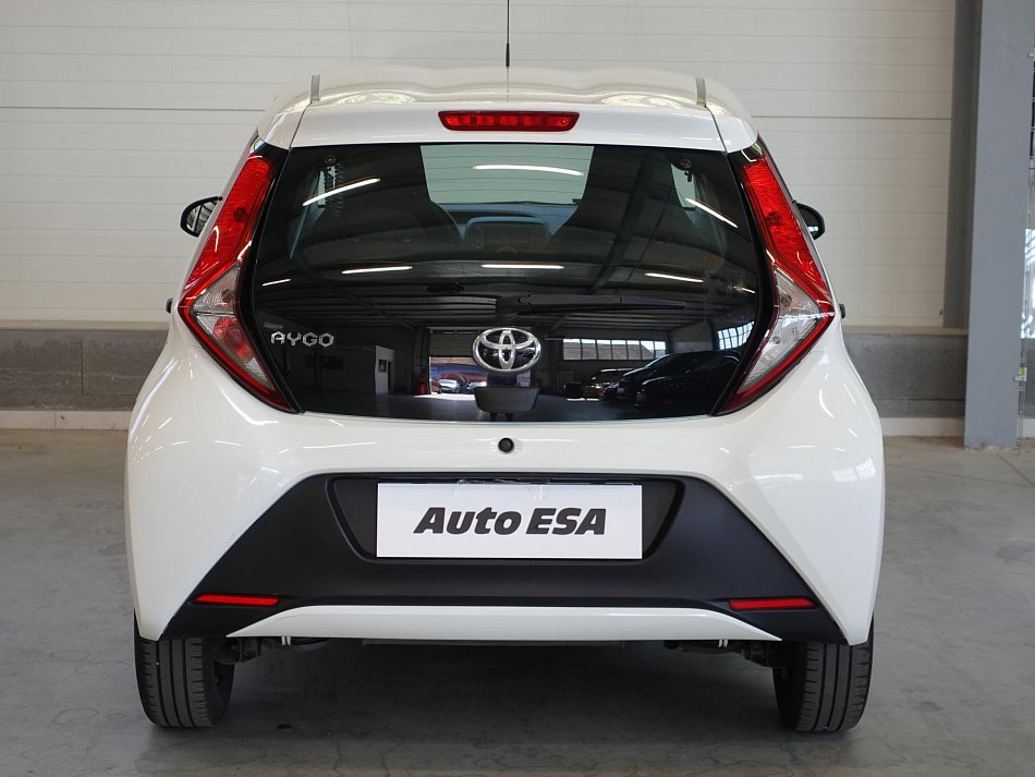 Toyota Aygo 1.0i 