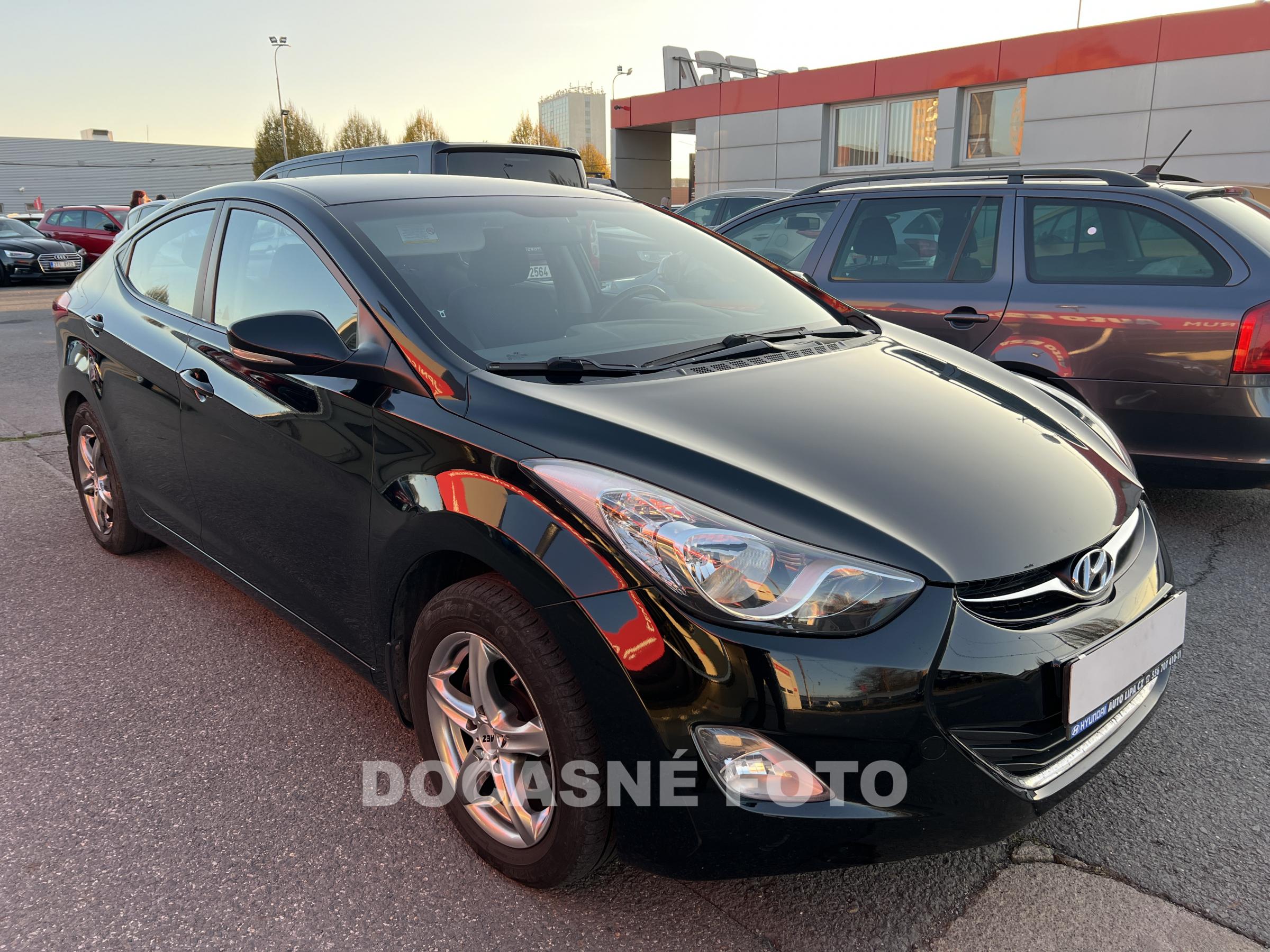 Hyundai Elantra, 2012