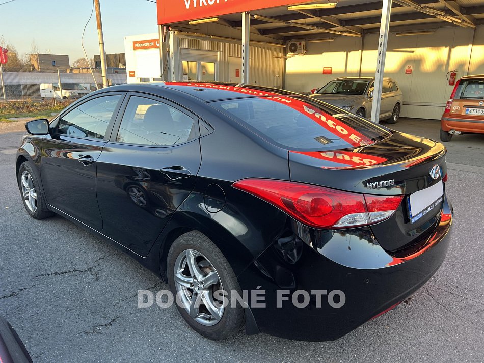 Hyundai Elantra 1.6i 