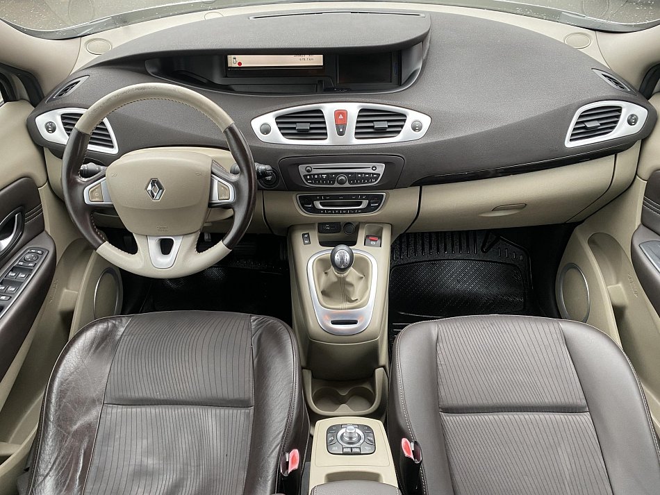 Renault Scénic 1.5 DCi 