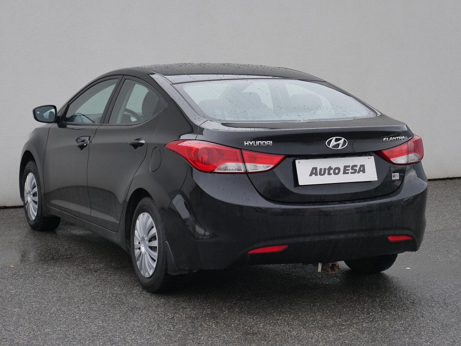 Hyundai Elantra 1.6i 