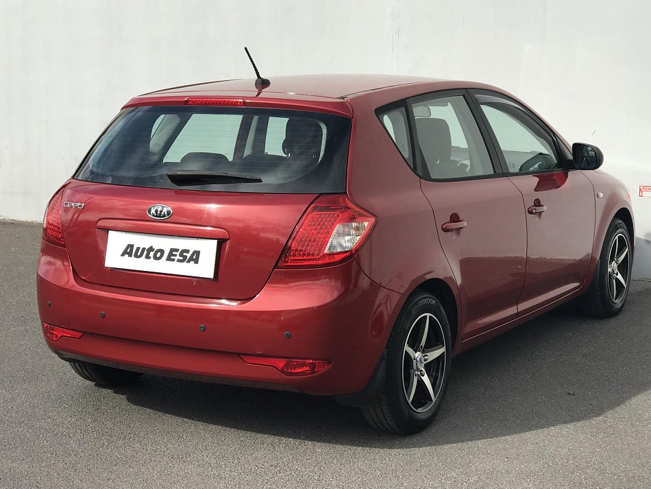 Kia Ceed 1.4i 