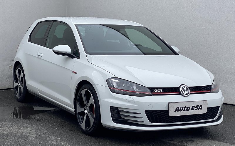 Volkswagen Golf 2.0TSi GTi