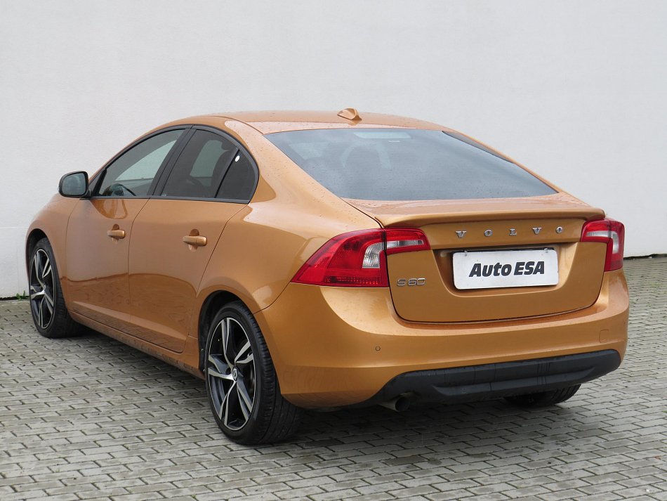 Volvo S60 2.0 D3 