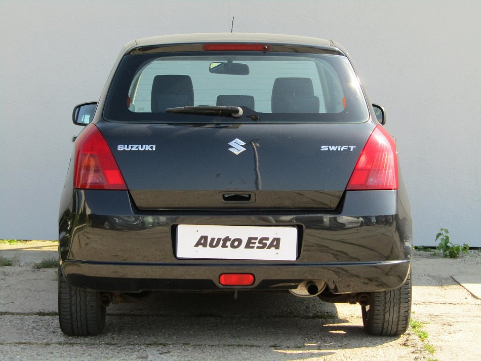 Suzuki Swift 1.3i 