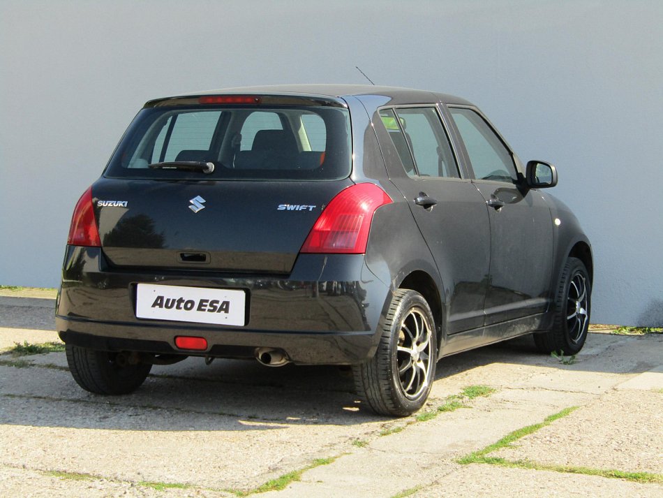 Suzuki Swift 1.3i 