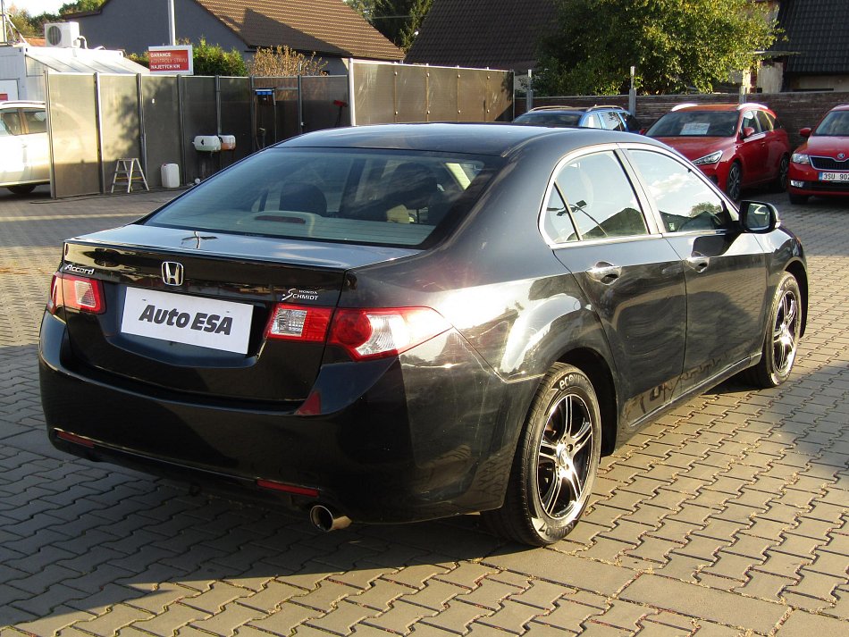 Honda Accord 2.0i 