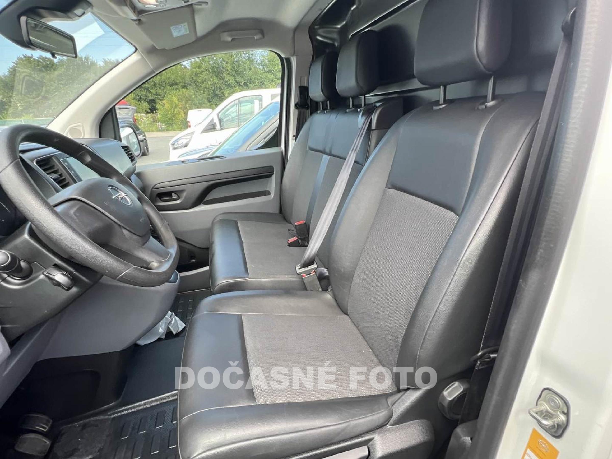 Opel Vivaro, 2021 - pohled č. 7