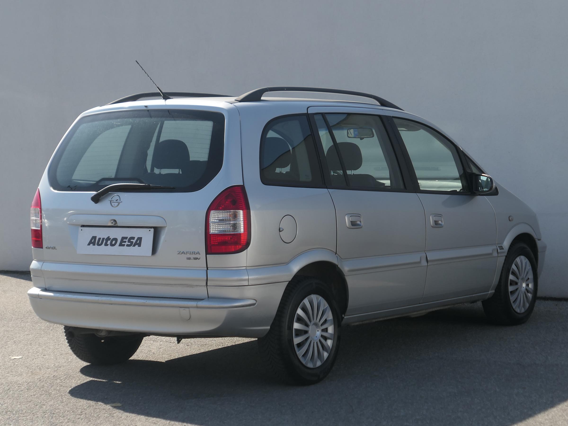 Opel Zafira, 2005 - pohled č. 4