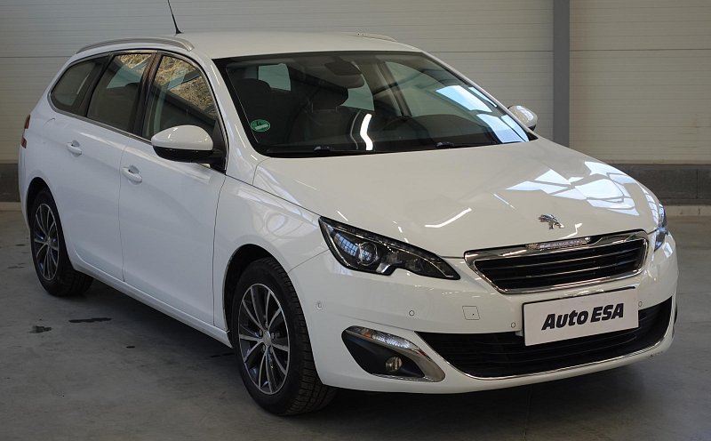 Peugeot 308 1.2i 