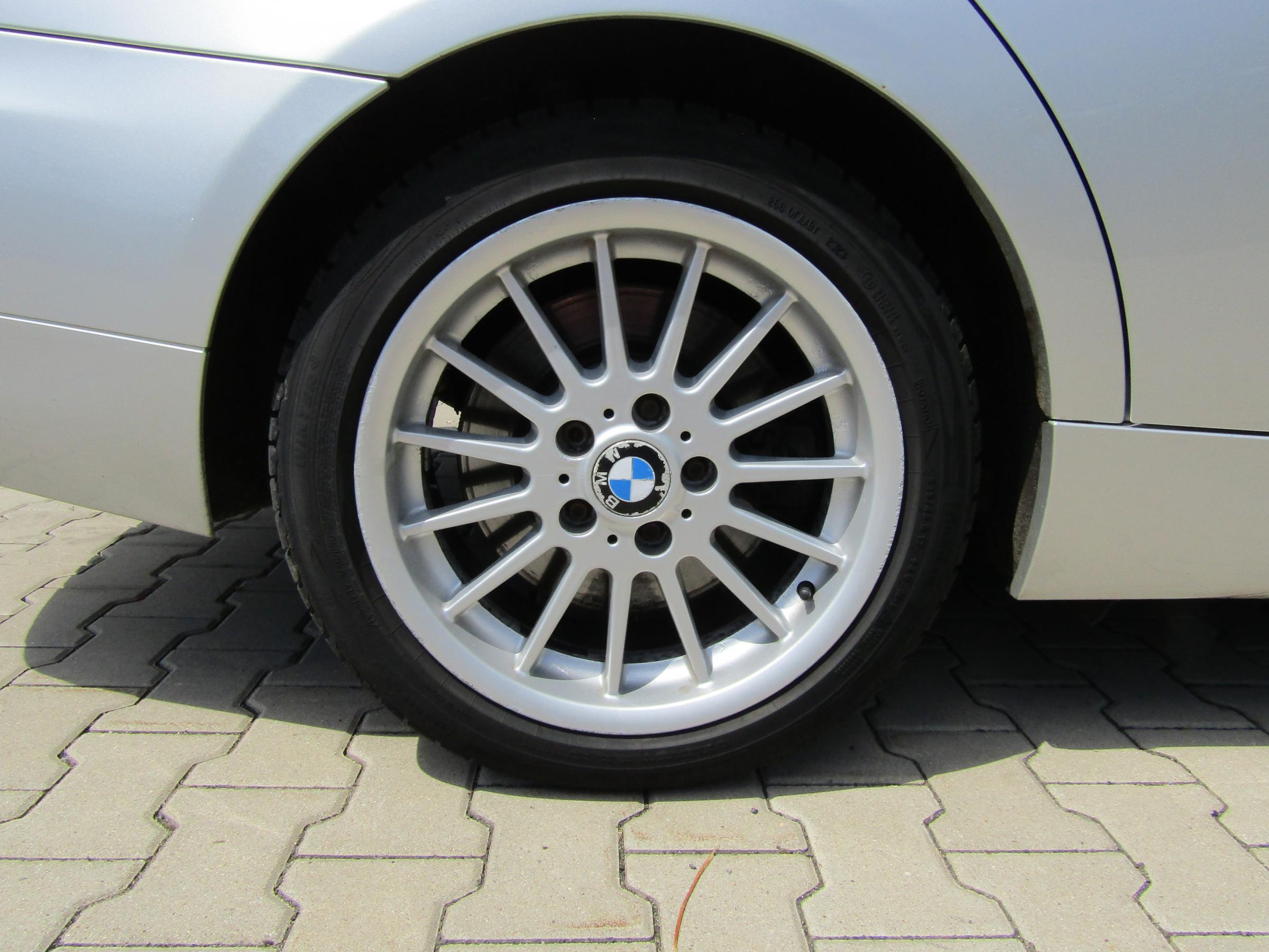BMW Řada 3, 2009 - pohled č. 21
