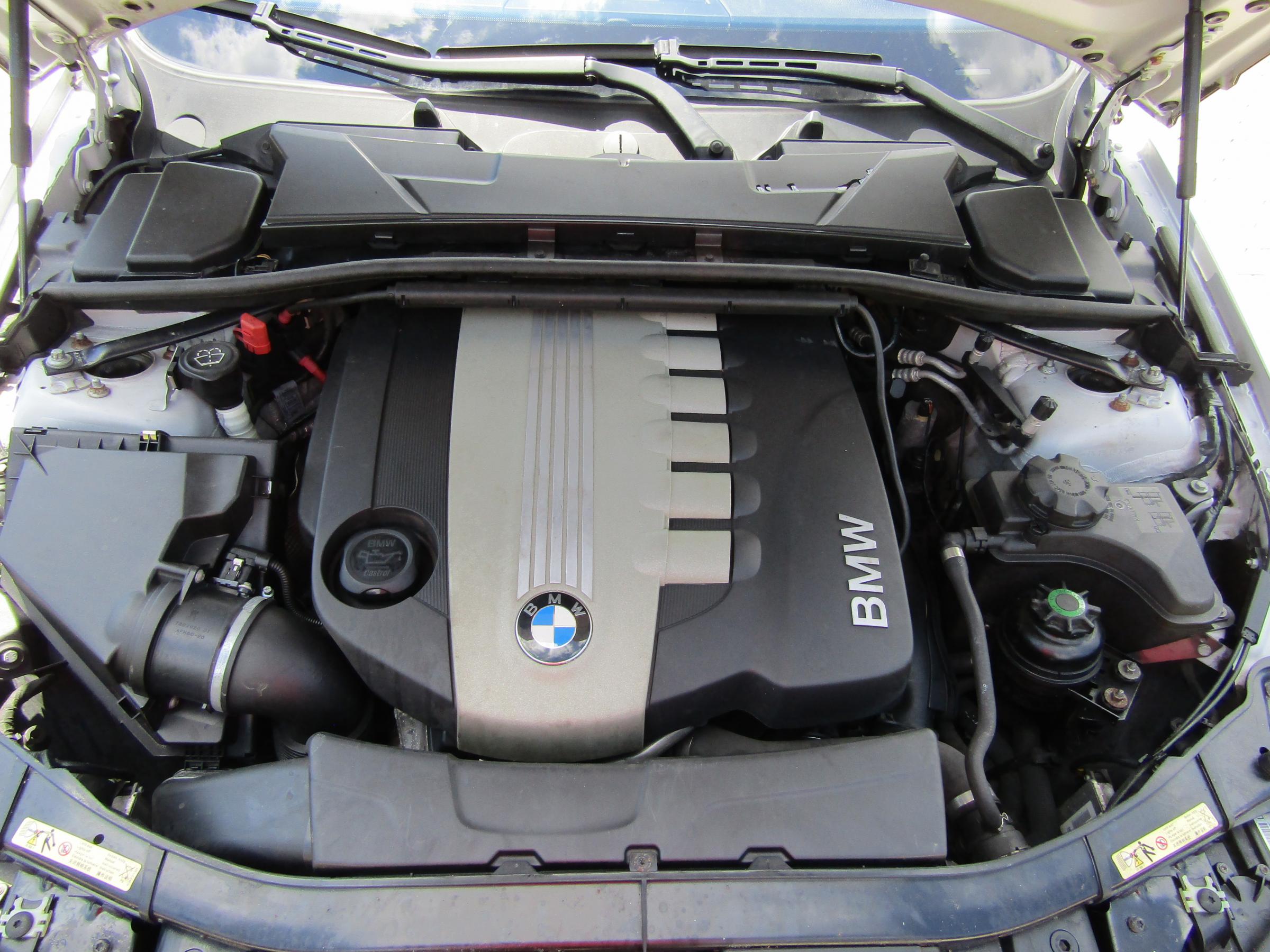 BMW Řada 3, 2009 - pohled č. 7