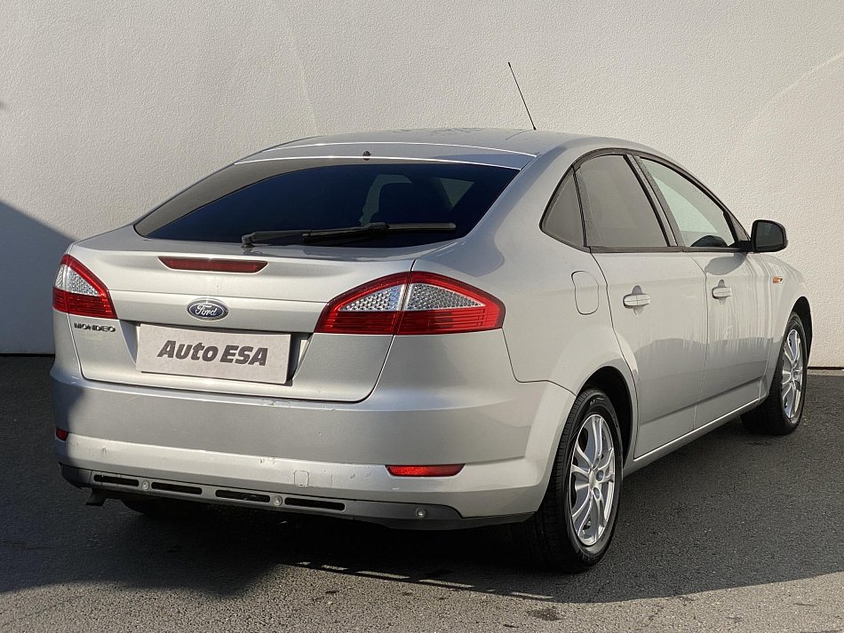 Ford Mondeo 2.0i 