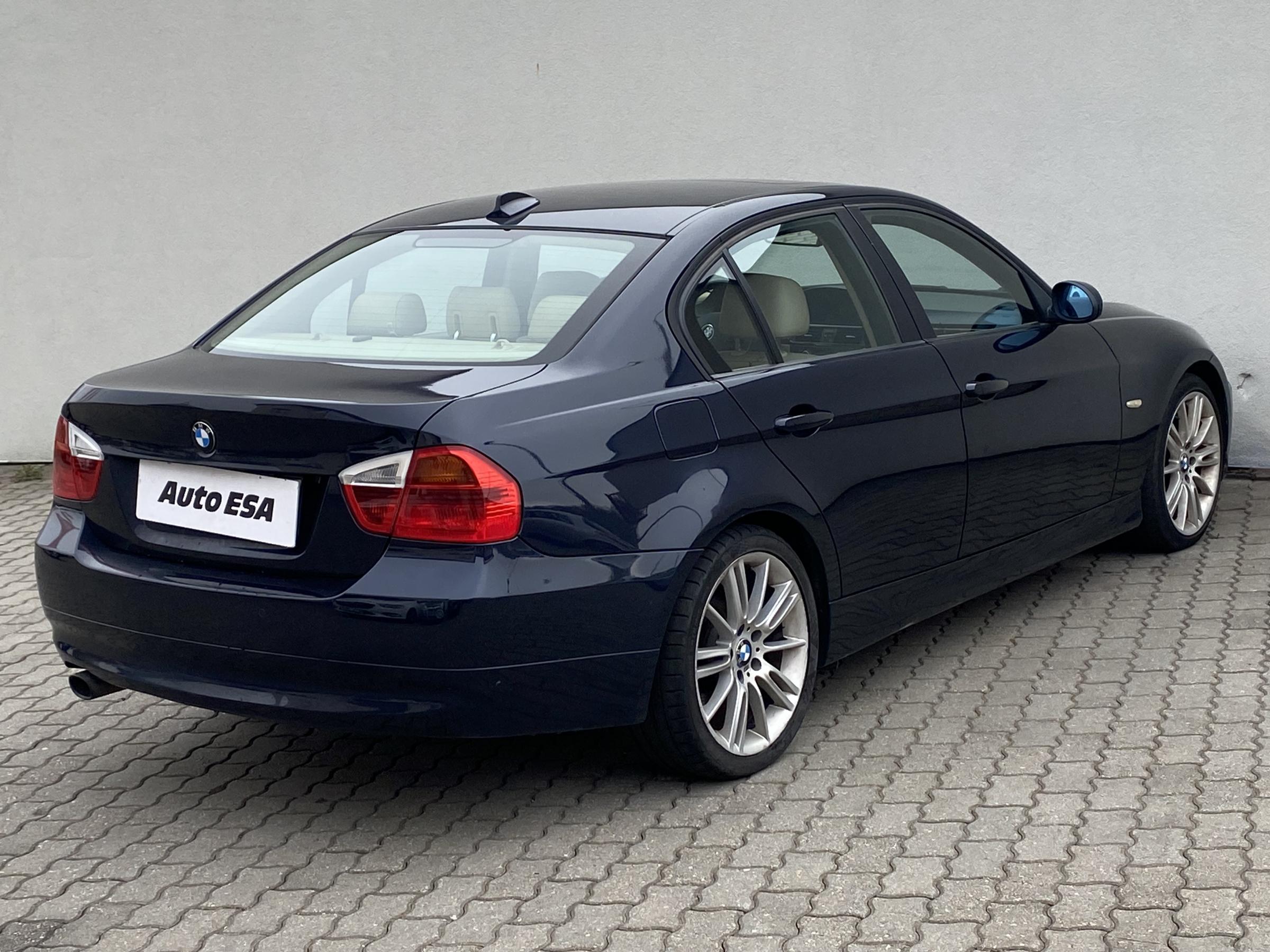 BMW Řada 3, 2008 - pohled č. 4