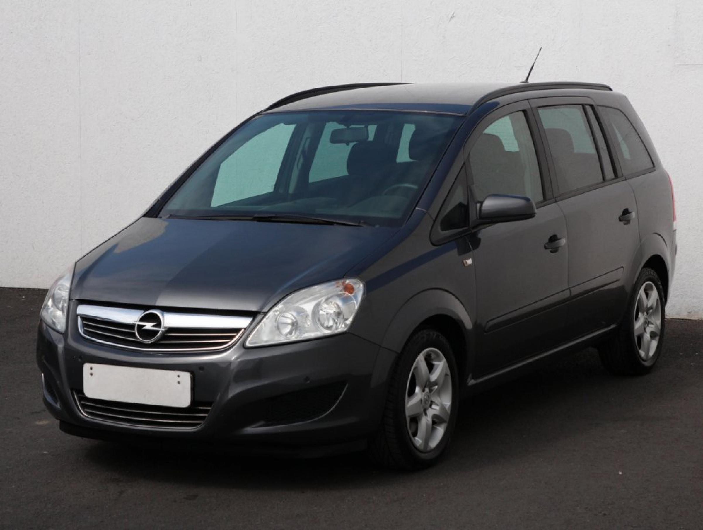 Opel Zafira, 2006 - pohled č. 3