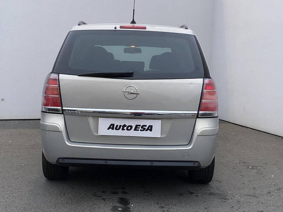 Opel Zafira 1.9CDTi 