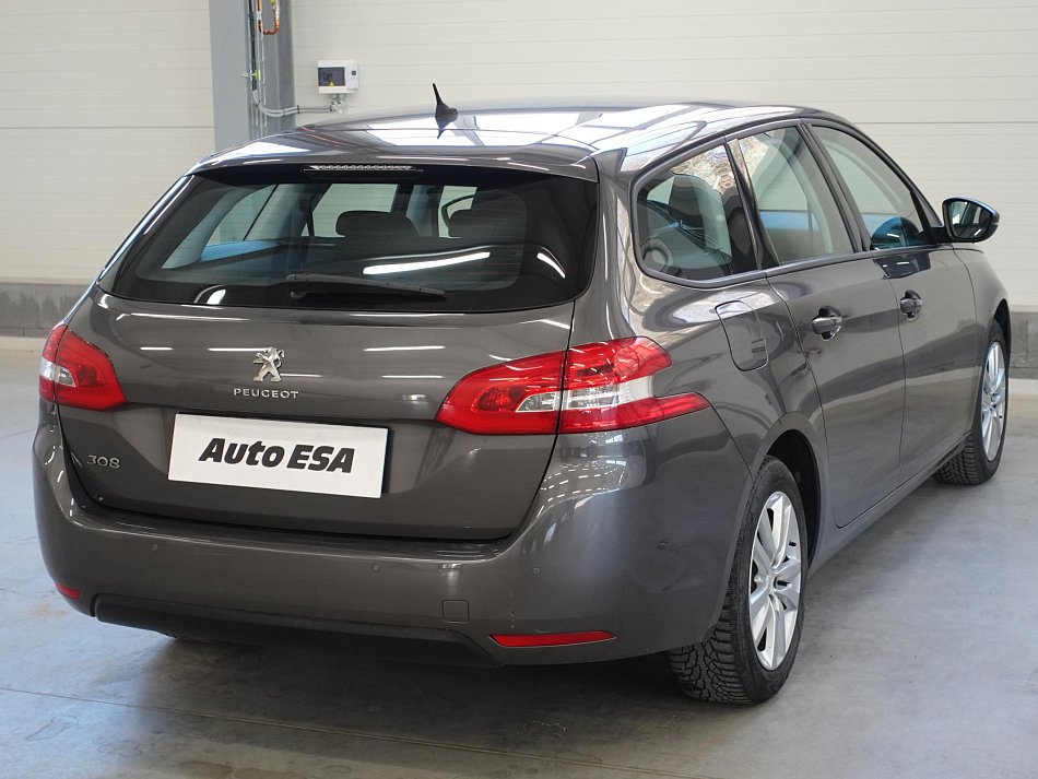 Peugeot 308 1.5 HDi 