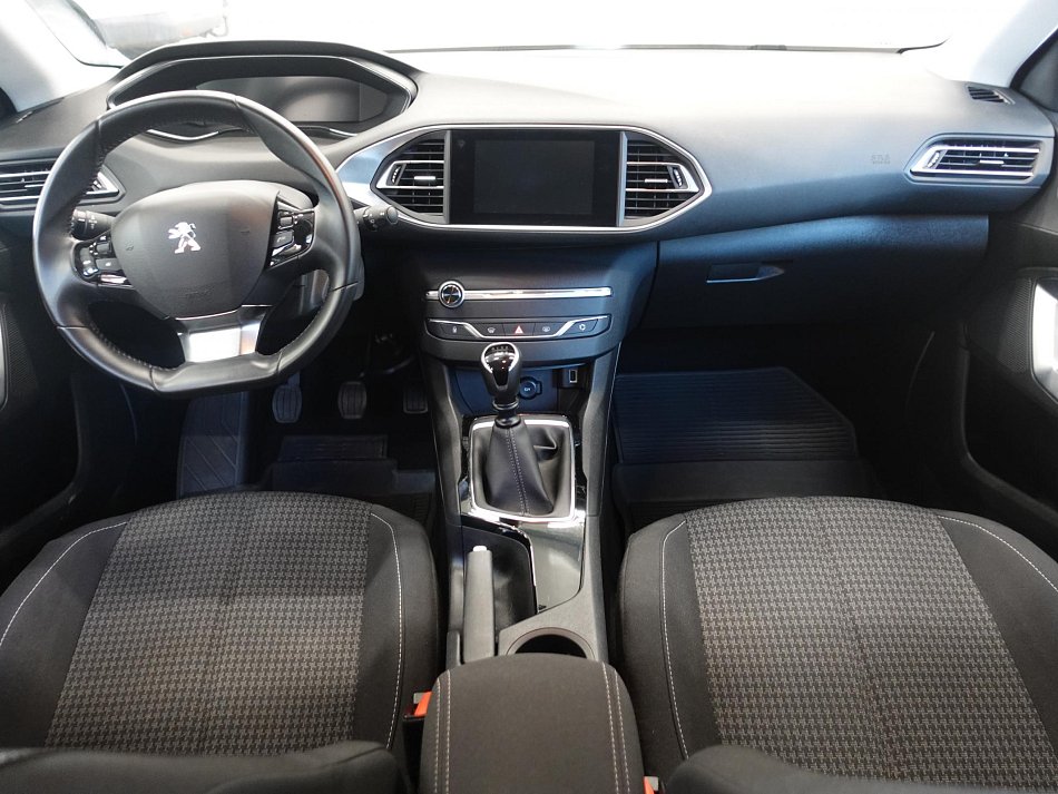 Peugeot 308 1.5 HDi 