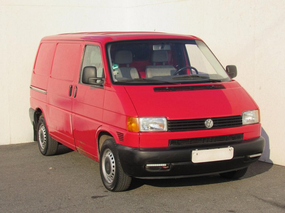 Volkswagen Transporter 2.5TDi  VALNÍK 6míst