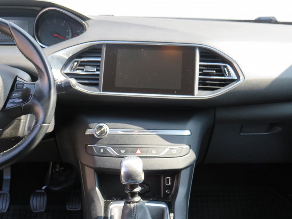 Peugeot 308 1.6 HDi 