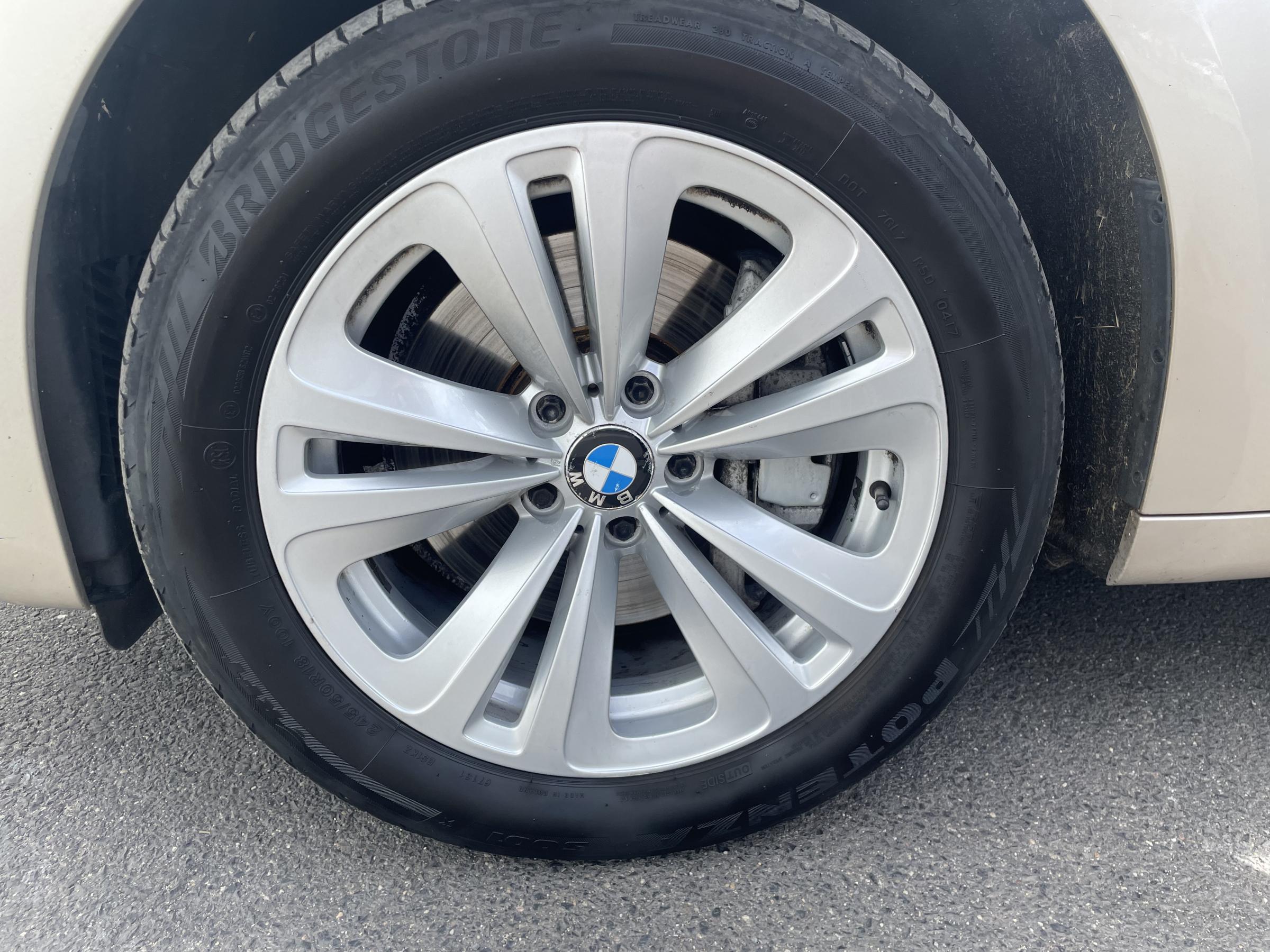 BMW Řada 5, 2011 - pohled č. 21