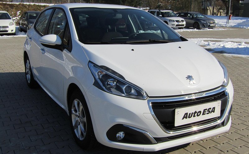 Peugeot 208 1.2 PT 