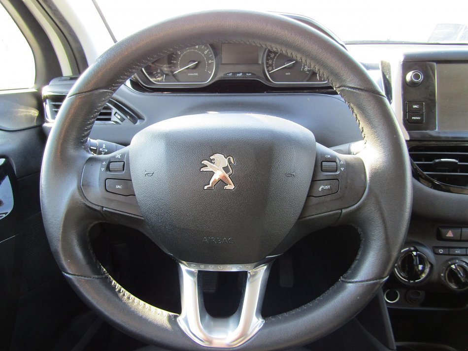 Peugeot 208 1.2 PT 