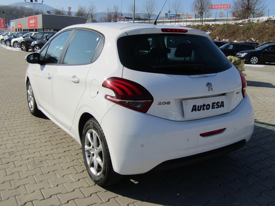 Peugeot 208 1.2 PT 