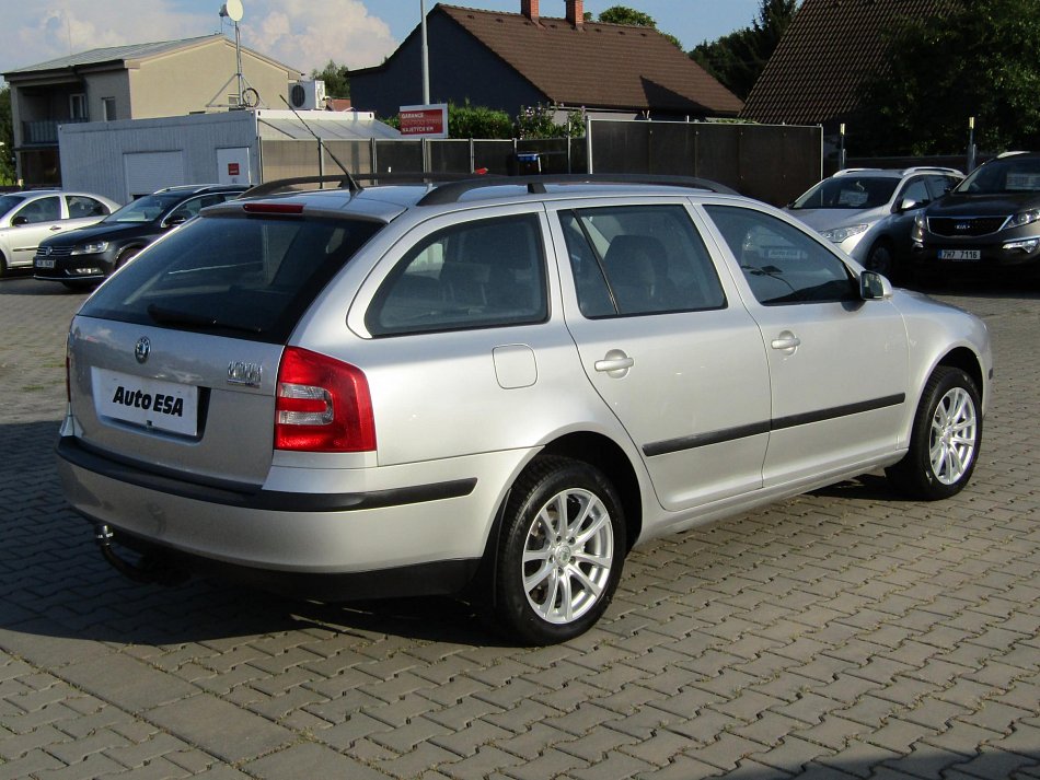 Škoda Octavia II 1.6 i Ambiente