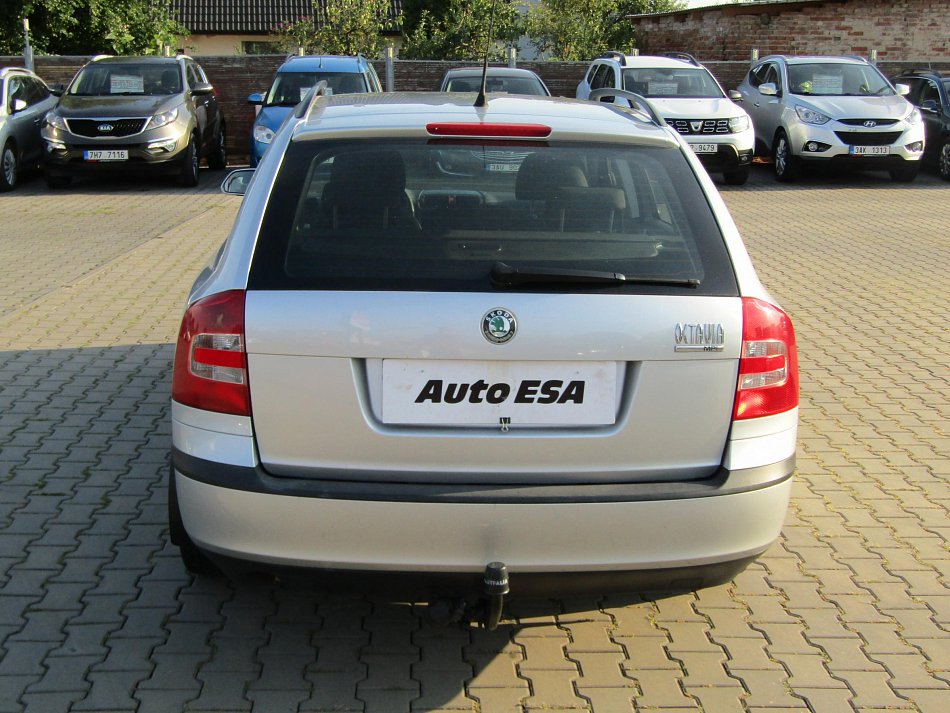 Škoda Octavia II 1.6 i Ambiente