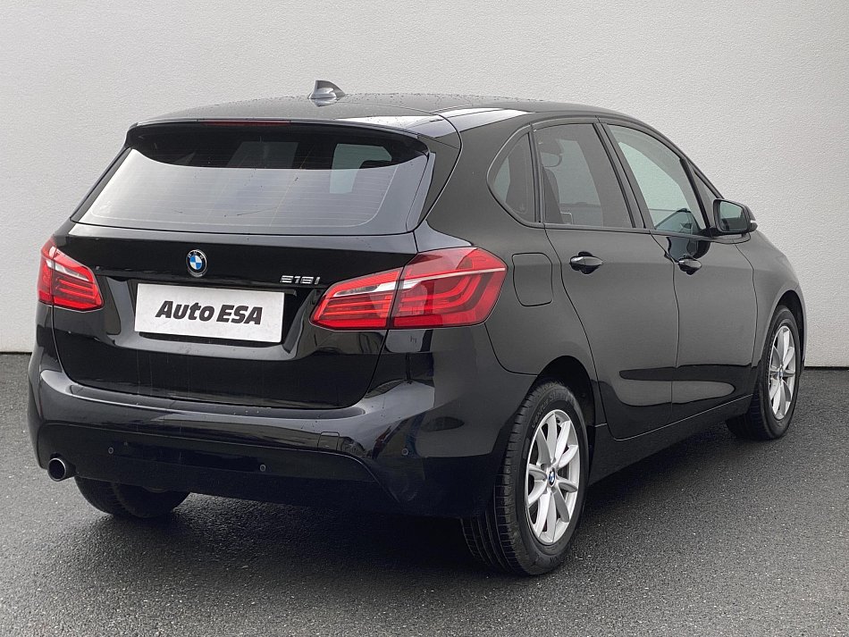 BMW Řada 2 1.5i  218i