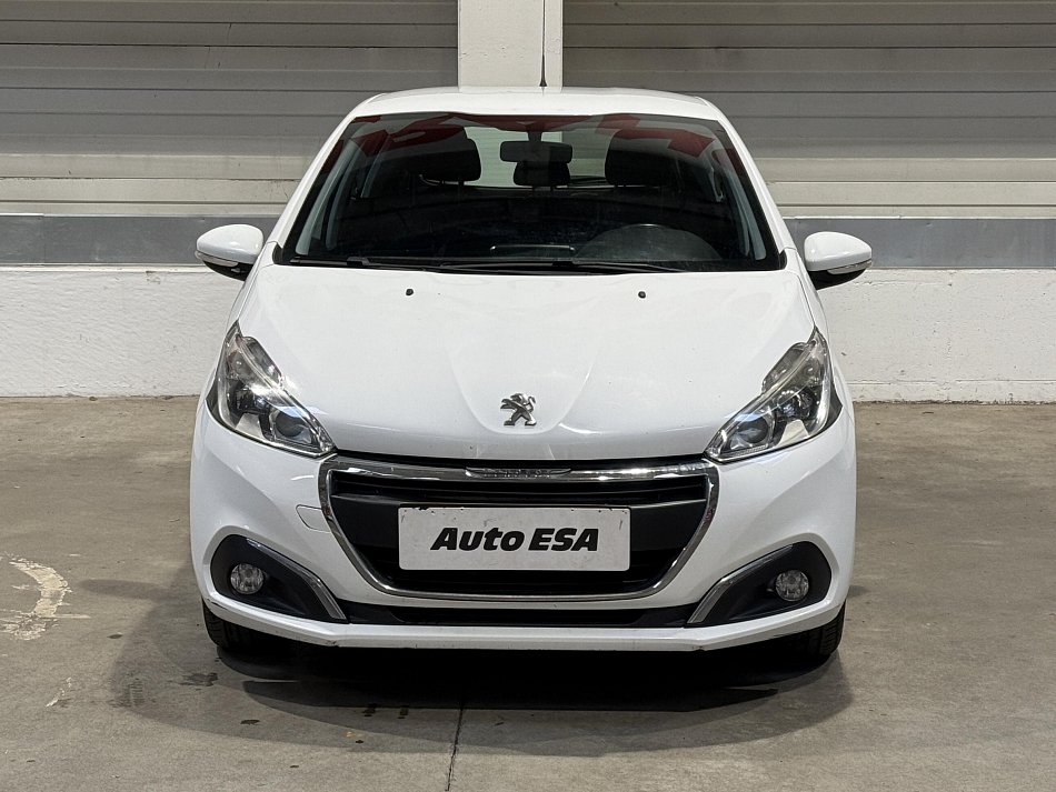 Peugeot 208 1.2 VTi 