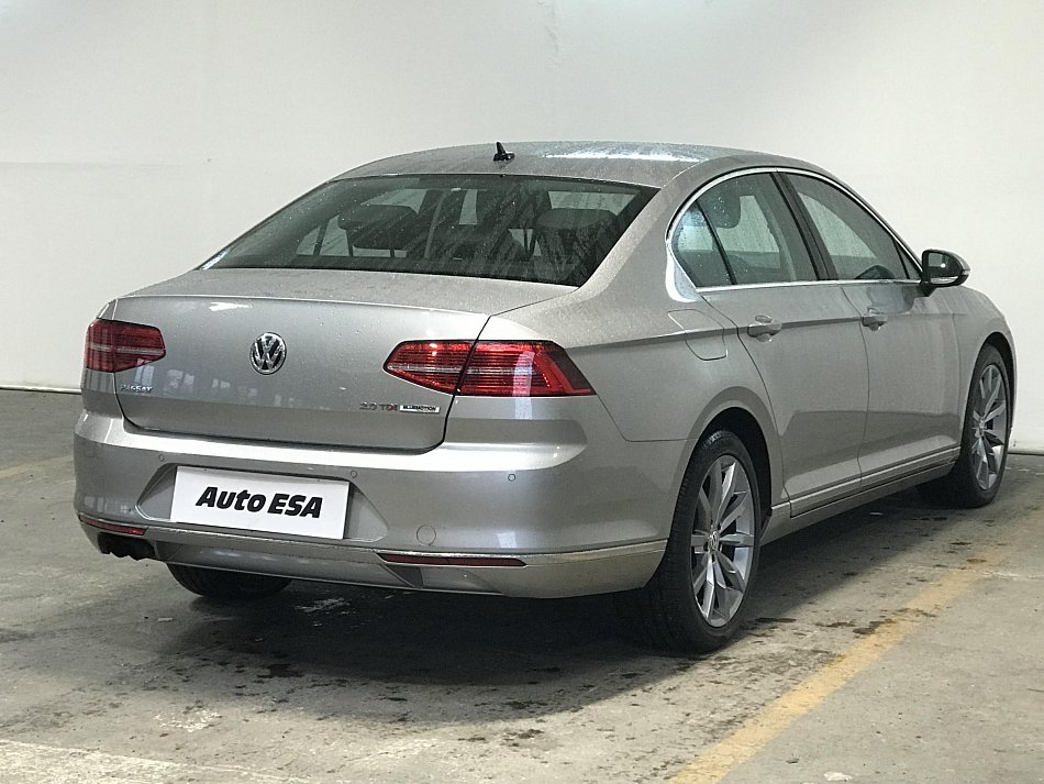 Volkswagen Passat 2.0 TDi Highline