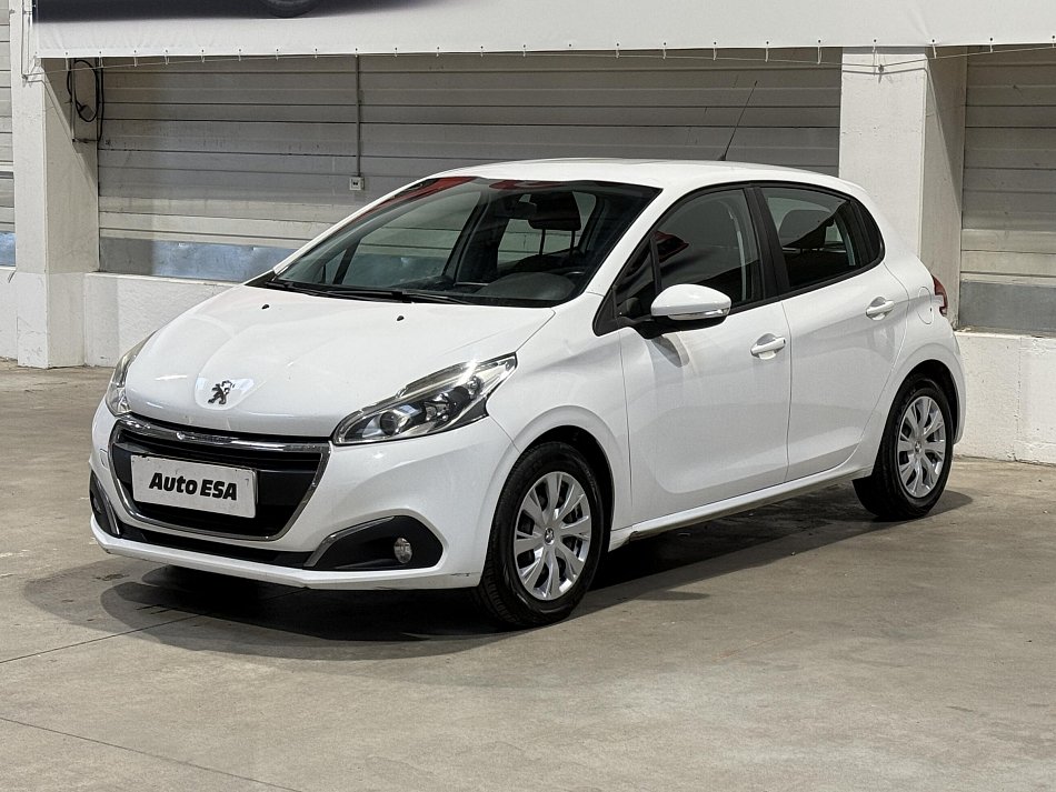 Peugeot 208 1.2 VTi 