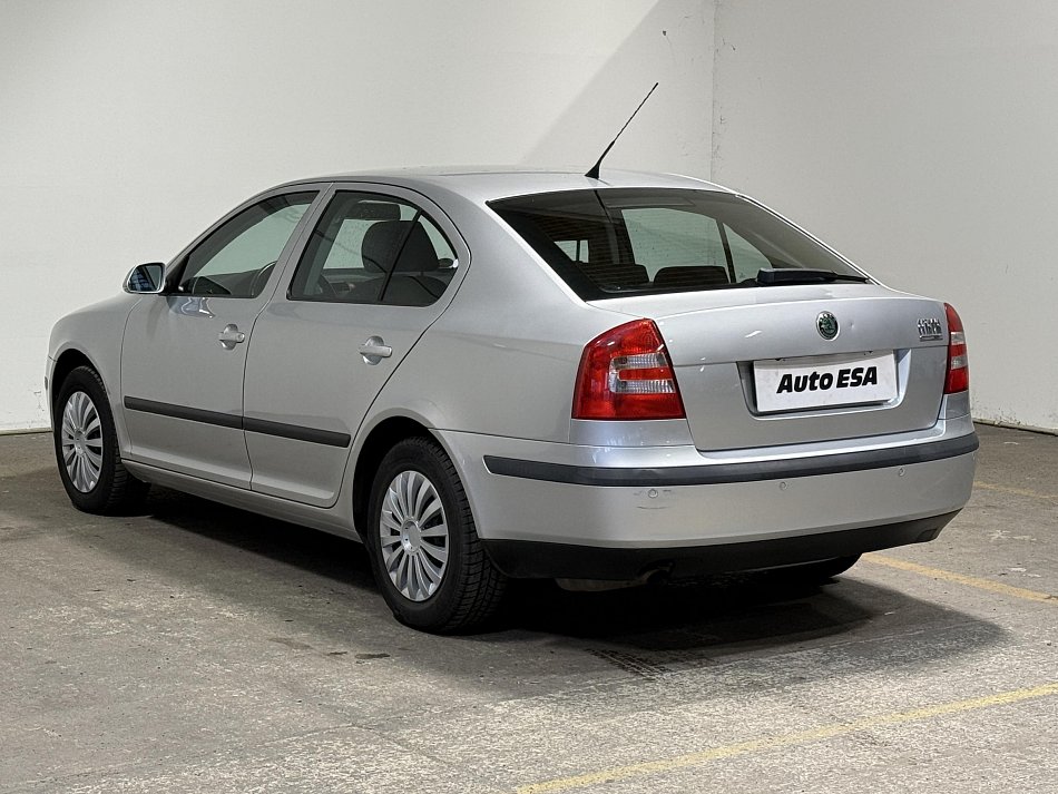 Škoda Octavia II 1.6i Ambiente