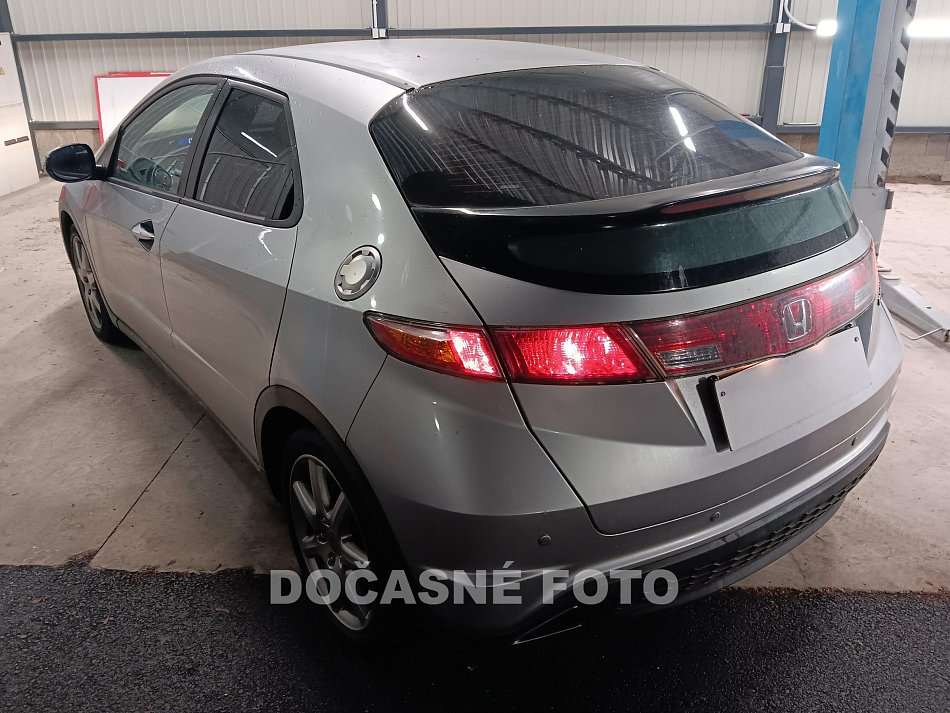 Honda Civic 1.8i 