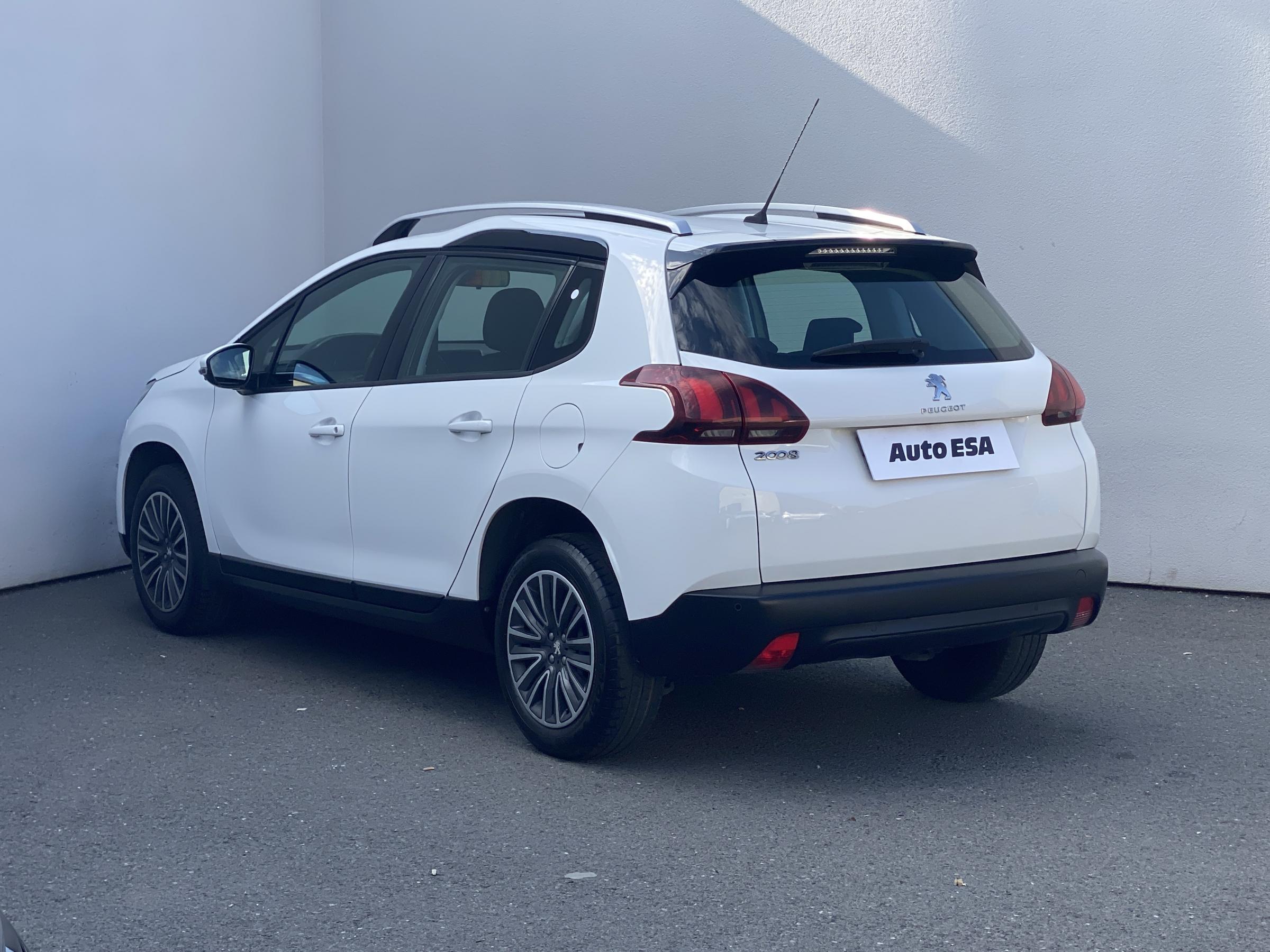 Peugeot 2008, 2018 - pohled č. 6