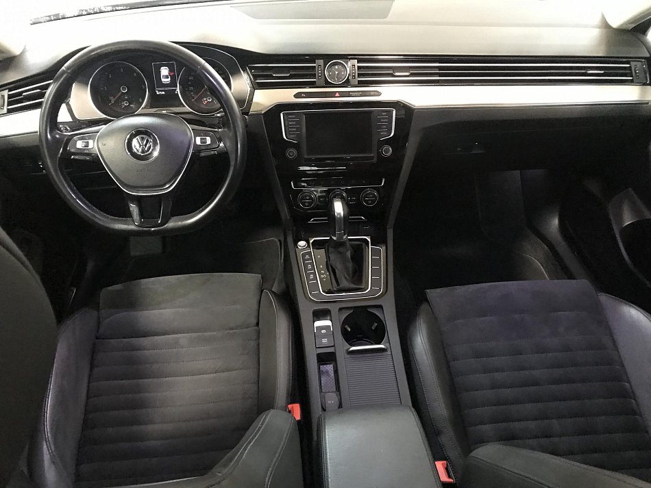 Volkswagen Passat 2.0 TDi Highline