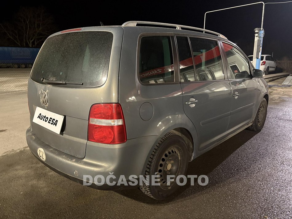 Volkswagen Touran 2.0TDi 