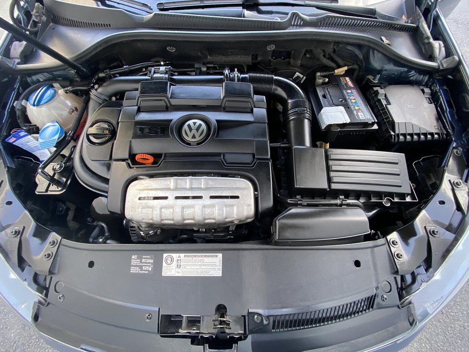 Volkswagen Golf 1.4TSi Highline