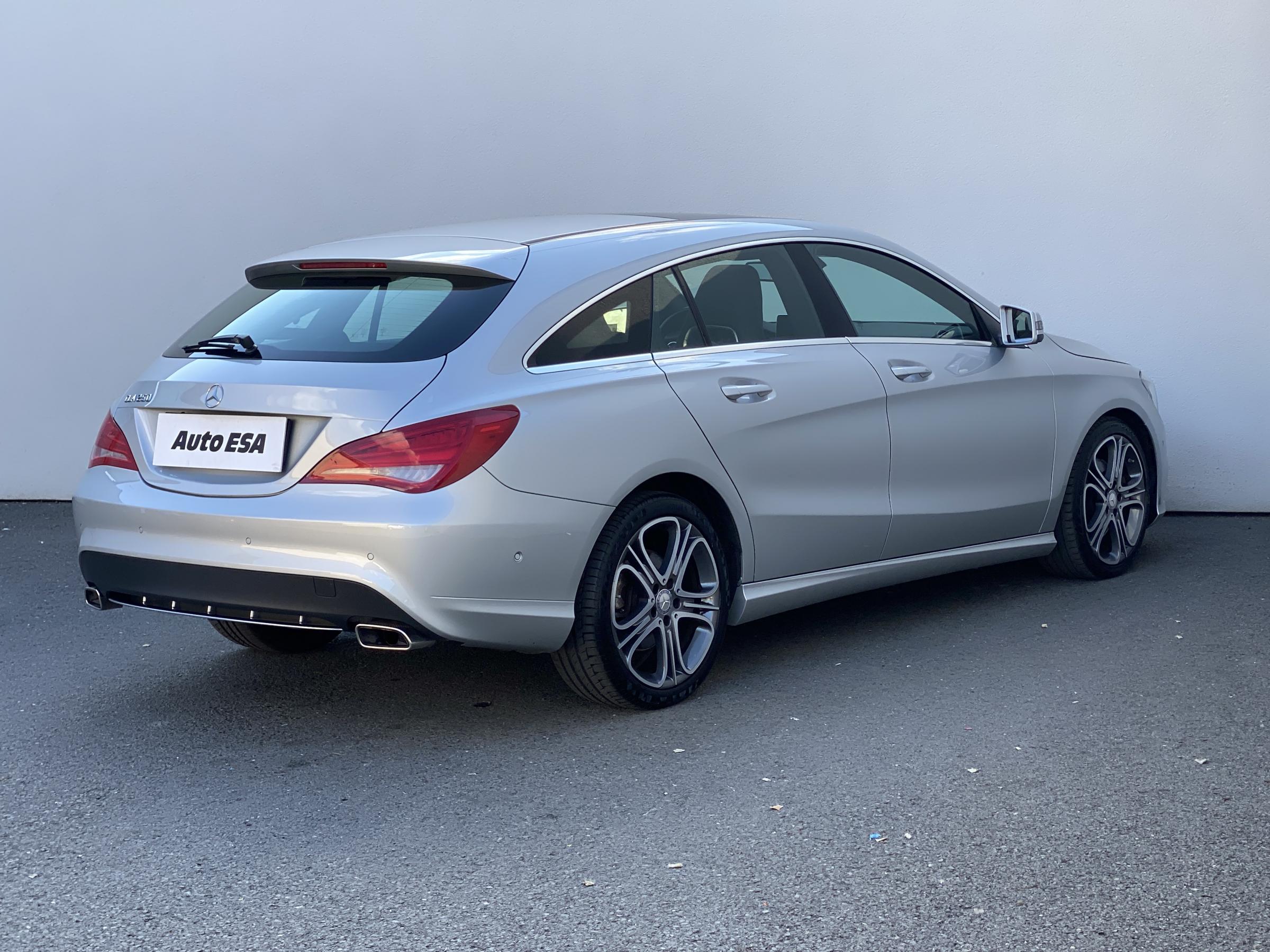 Mercedes-Benz CLA, 2015 - pohled č. 4