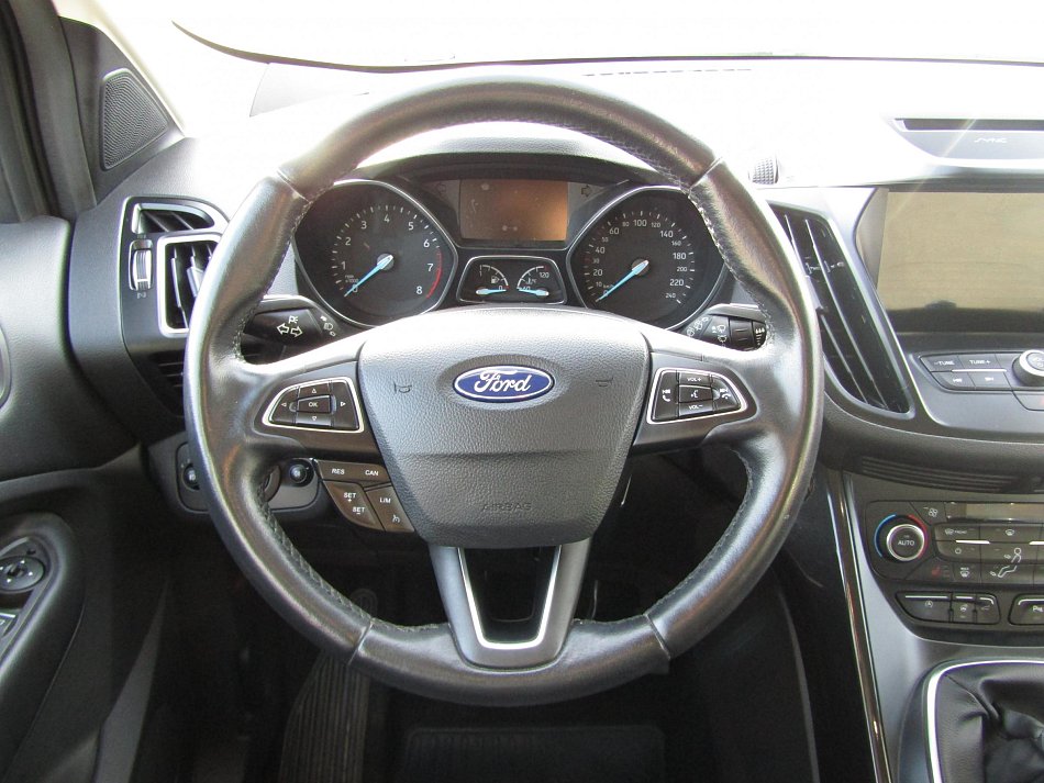 Ford Kuga 1.5 EB Titanium