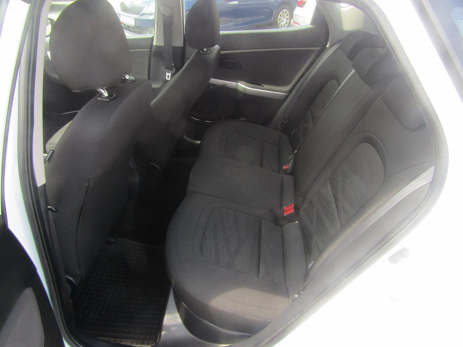 Kia Ceed 1.4 CVVT 