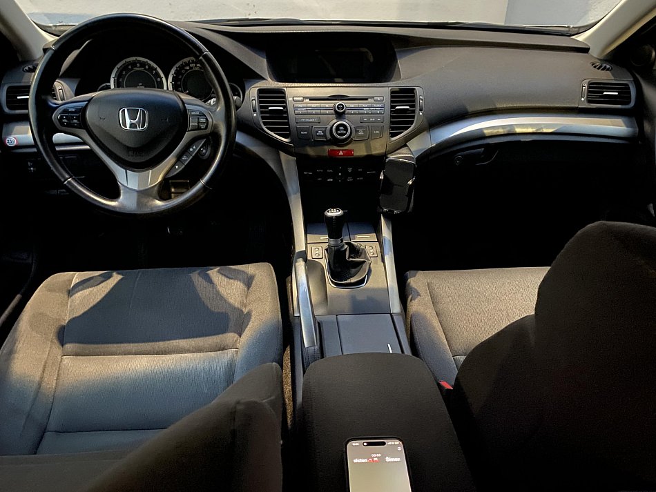 Honda Accord 2.0 i Elegance Tourer