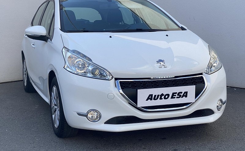 Peugeot 208 1.0i 