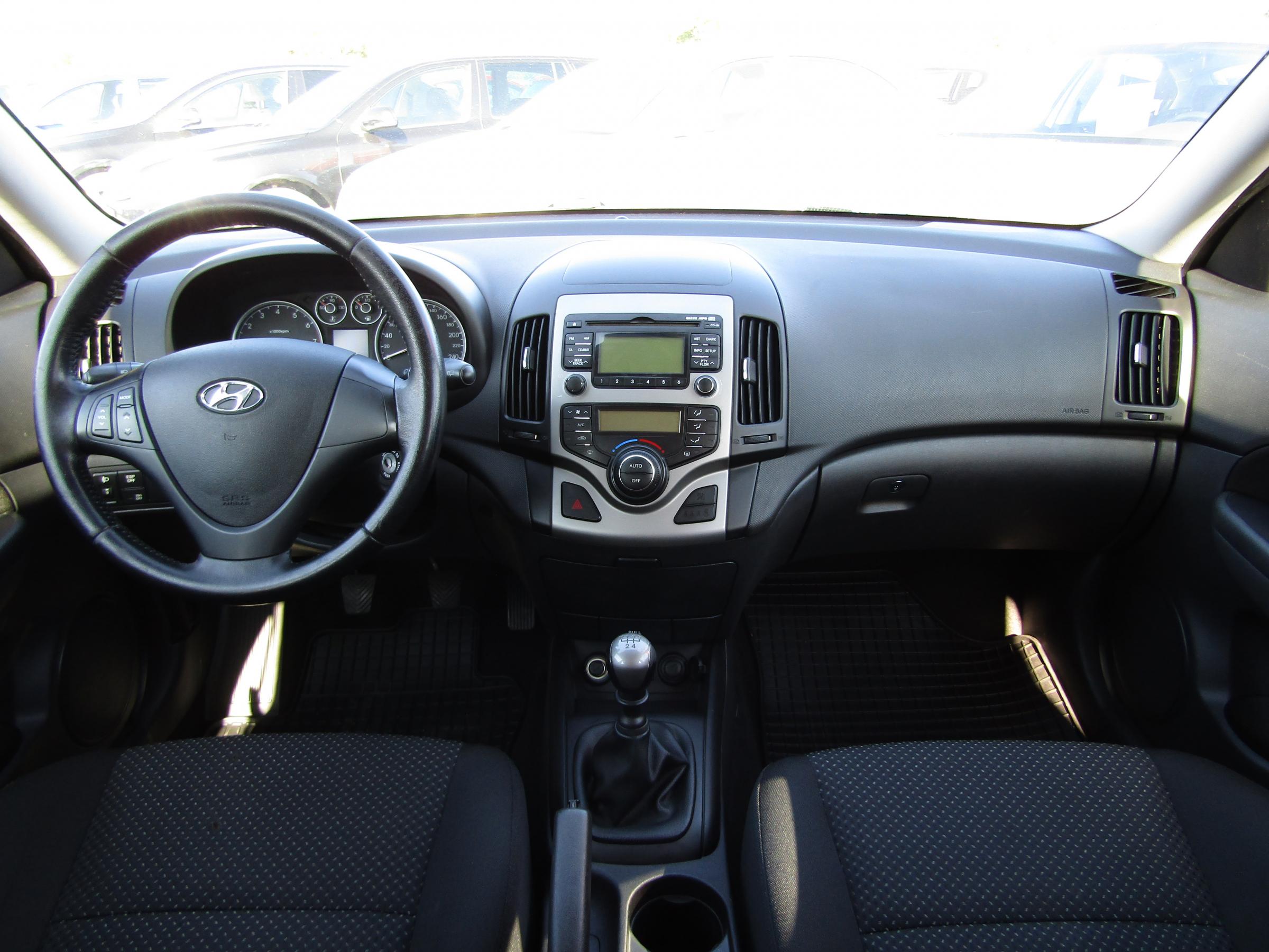 Hyundai i30, 2010 - pohled č. 9