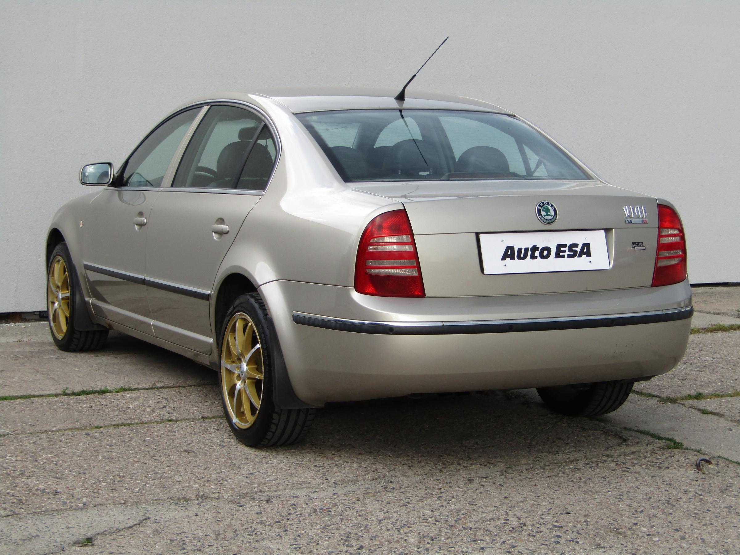 Škoda Superb, 2005 - pohled č. 4