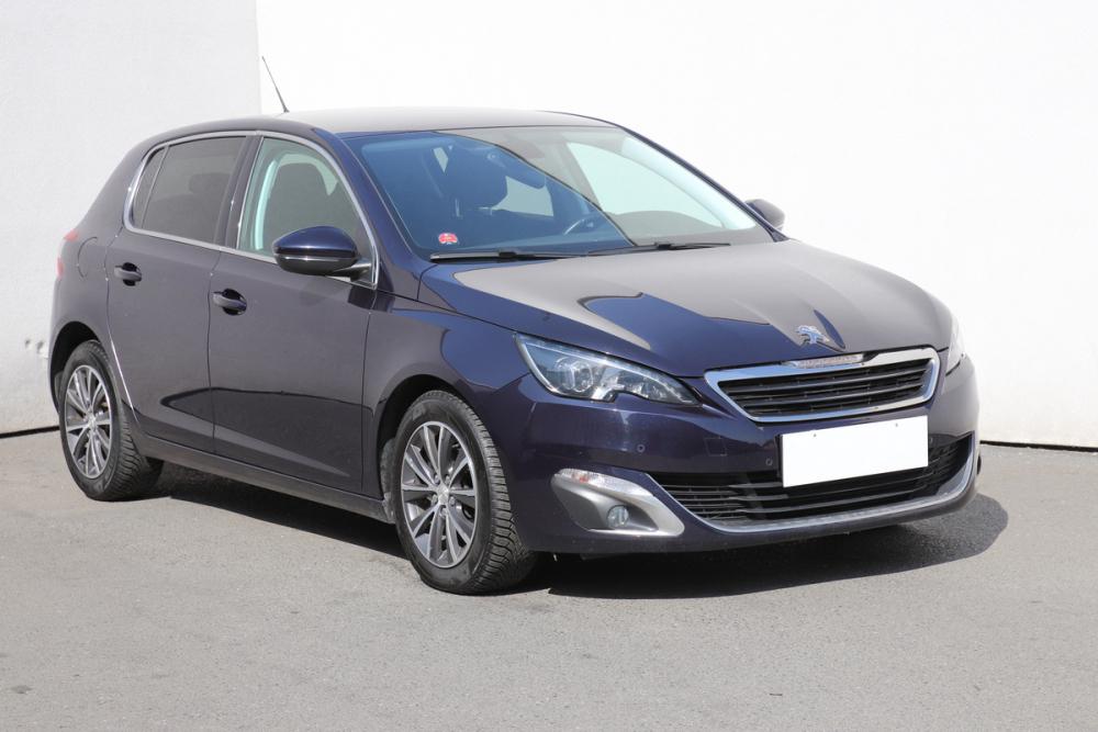 Peugeot 308, 2015